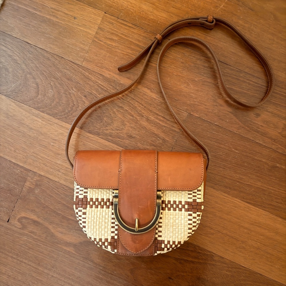 Sezane T. bag in raffia/raphia